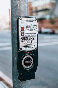 free the people push button thumbnail