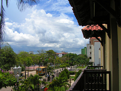 Vista desde el Museo Romantico in Barranquilla, Colombia thumbnail