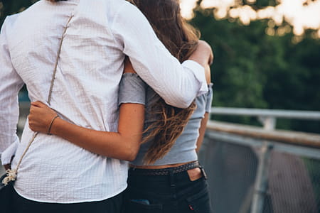 Young Couple Embrace Photo thumbnail
