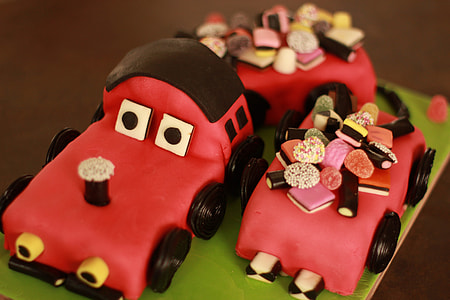 red and black cars cake decoration thumbnail