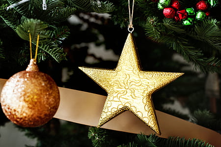 Yellow Star and Orange Bauble thumbnail