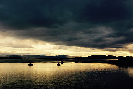 calm body of water thumbnail