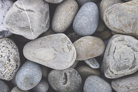 closeup photo of stone at daytime thumbnail
