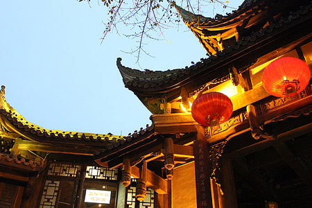 Ancient Temple Architecture in Chengdu, China thumbnail