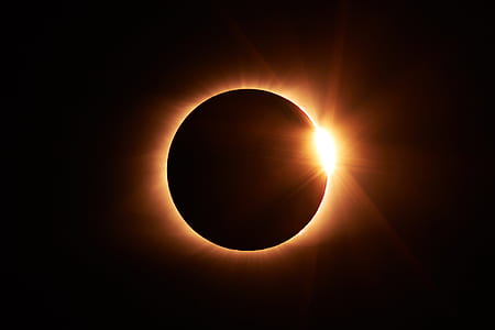 photo of solar eclipse thumbnail