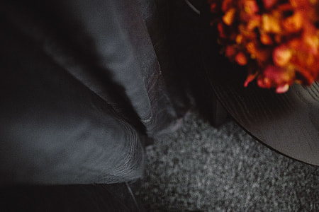 Minimal interior design thumbnail
