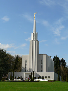 The LDS temple near Zollikofen, Switzerland thumbnail