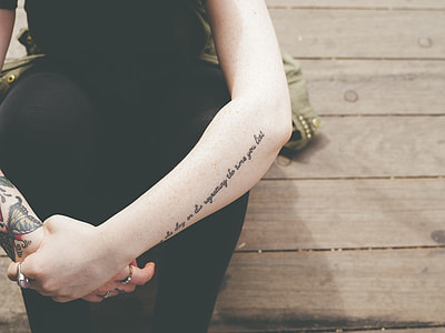 woman sitting on bench thumbnail