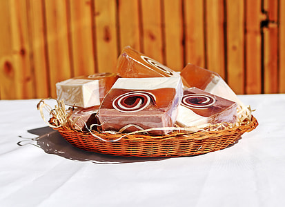 Soaps, Honey And Cinnamon thumbnail