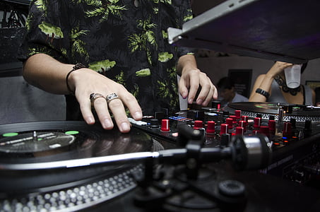 person playing DJ player thumbnail