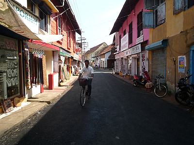 man riding on bicycle at daytime thumbnail