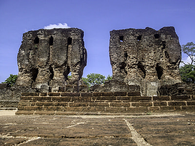 Old Ruined Buildings in Sri Lanka thumbnail