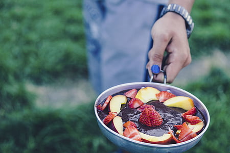 slice of apples and strawberries on pan thumbnail