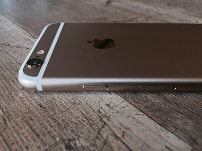 gold iPhone 6 thumbnail