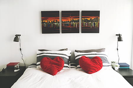 Bedroom With Heart Pillows Photo thumbnail