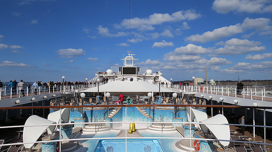 white and brown ship thumbnail