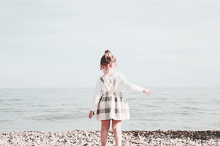 girl going body of water thumbnail