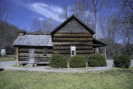 Log Cabin in an old settlement in Great Smoky Mountains National Park, North Carolina thumbnail