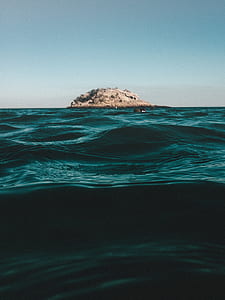 brown islet thumbnail