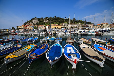 several sail boats thumbnail