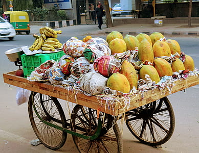 bunch of papaya fruits thumbnail