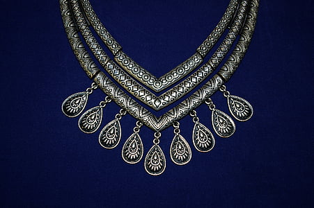 photo of silver-colored 3-layered bib necklace thumbnail