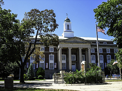 Building in Elizabeth, New Jersey thumbnail