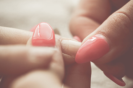 Creating Acrygel Nails thumbnail