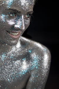 glittered thumbnail