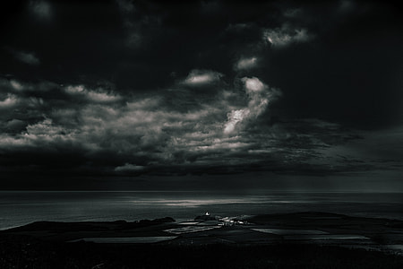 low light photography of cloudy sky thumbnail