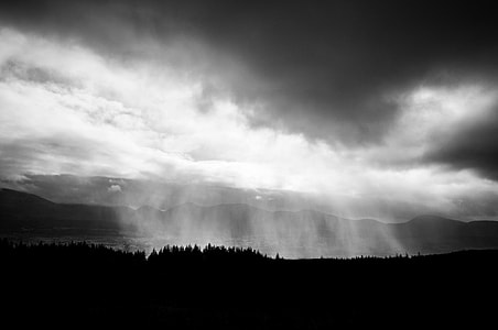 grayscale photo of the sky thumbnail