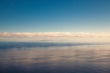 photo of sea during daytime thumbnail