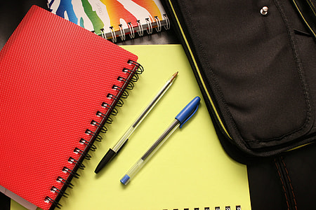 School books and binders thumbnail