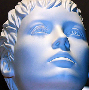 closeup photo of statue thumbnail