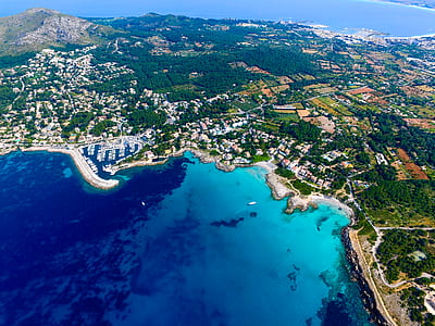 aerial photography of city thumbnail