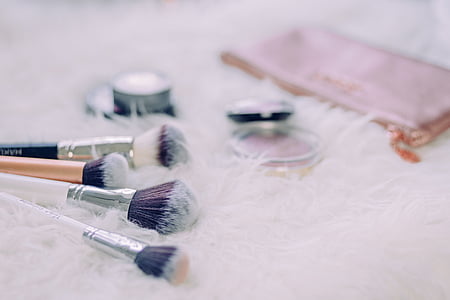 assorted-color makeup brush with eyeshadow thumbnail