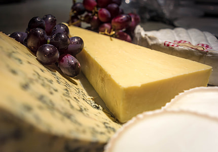 slice of cheese and grapes thumbnail