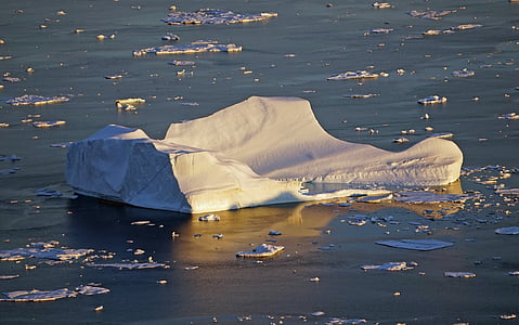 white ice block thumbnail