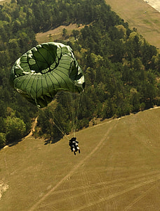 Paratrooper in action in South Carolina thumbnail