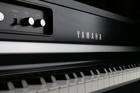 black Yamaha electronic keyboard thumbnail