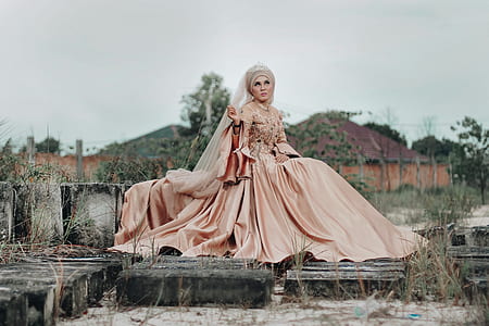 women's beige silk long-sleeved wedding dress with veil thumbnail