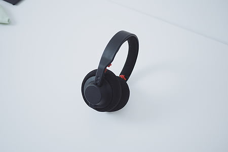 black wireless over-ear headphones thumbnail