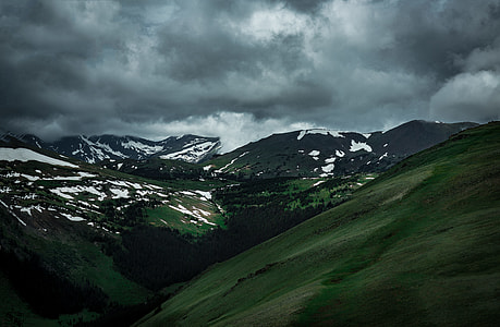 snow covered mountain thumbnail