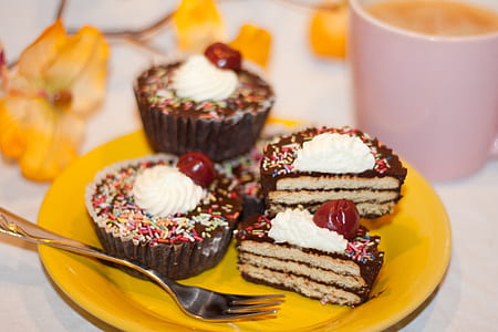 several cupcakes thumbnail