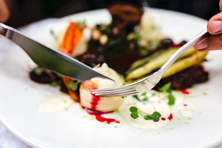Dinnaer at restaurant thumbnail