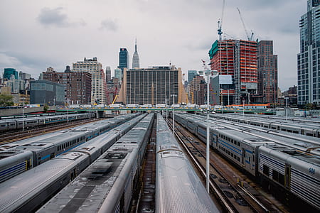 gray train thumbnail