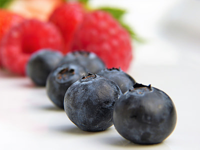 selective focus photography of blueberries thumbnail