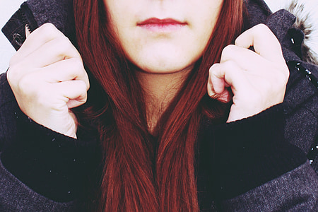 woman taking selfie thumbnail