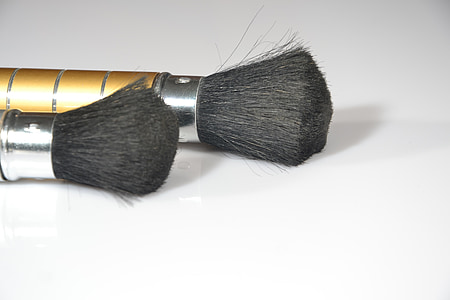 two black brushes thumbnail