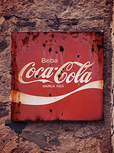 Beba Coca-Cola marca reg box thumbnail